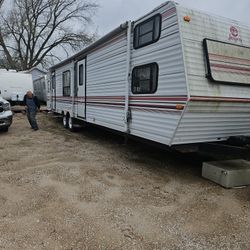 Jayco Trailer 2 Bedroom 2 Bathroom As Is⁹