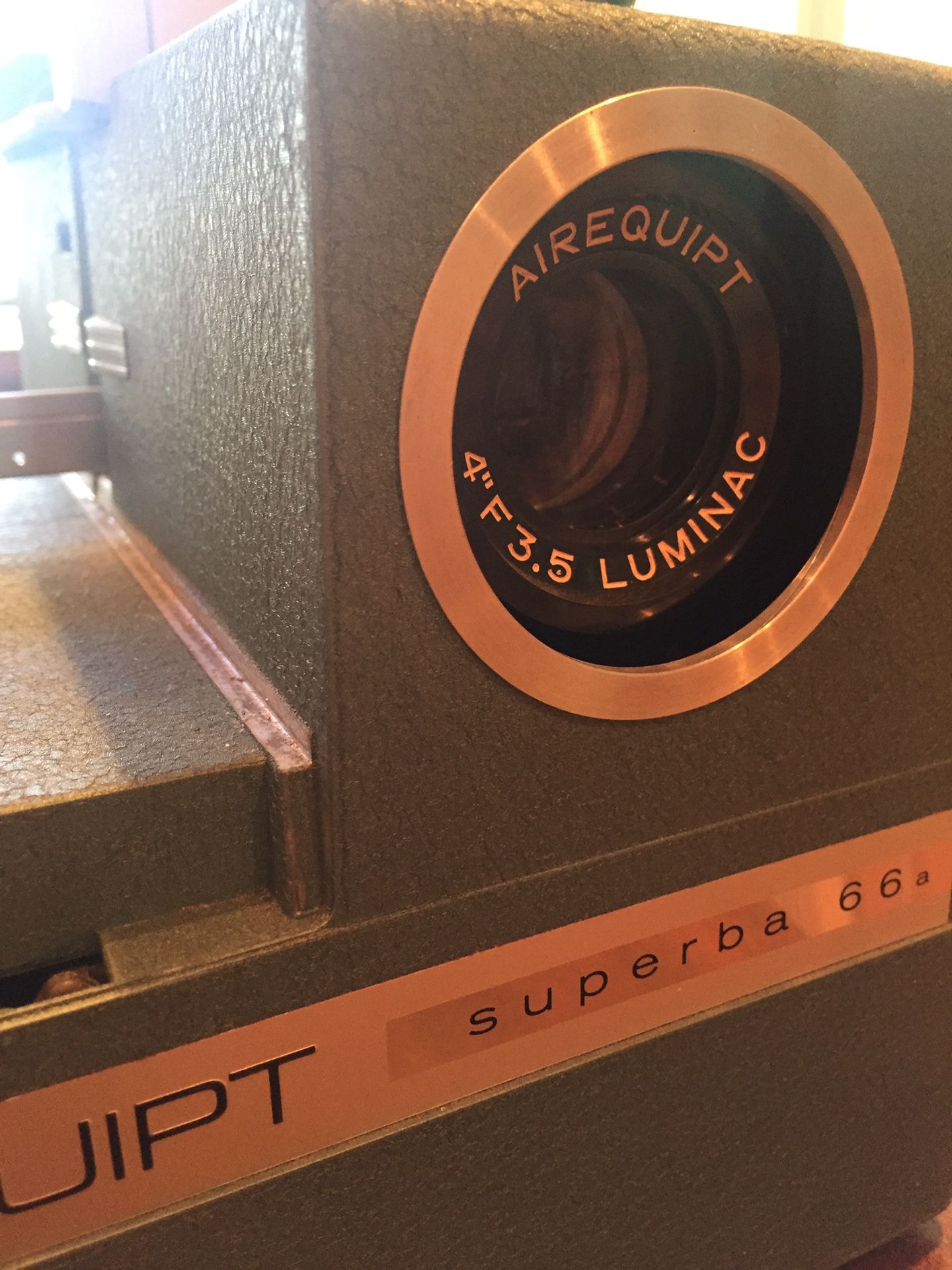 Airquipt Superba Vintage Slide Projector