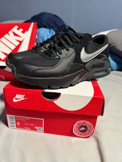 Nike Air Max Excee men’s size 8