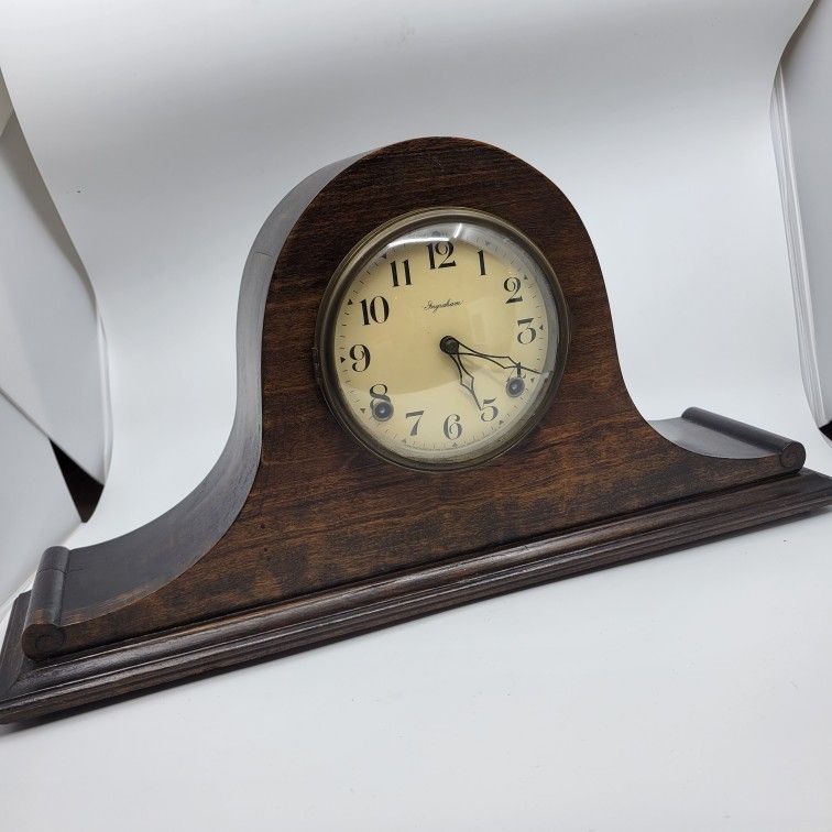 Vintage Antique Ingraham Mantle Clock Duplex in great working condition.
Cosmetically, in good shape, commensurates to the age of over 100 years
old.