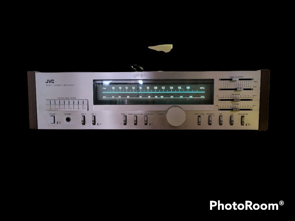 JVC R-S11 Vintage AM-FM Stereo Receiver Made Japan 1980s