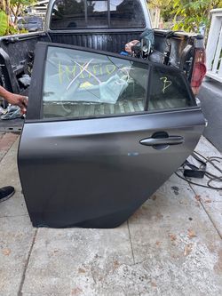 2016-2022 TOYOTA PRIUS REAR DOOR