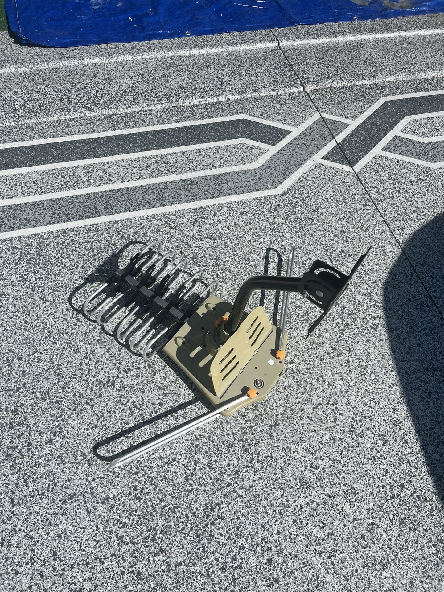 Dual Band Outdoor Antenna - Never Used.