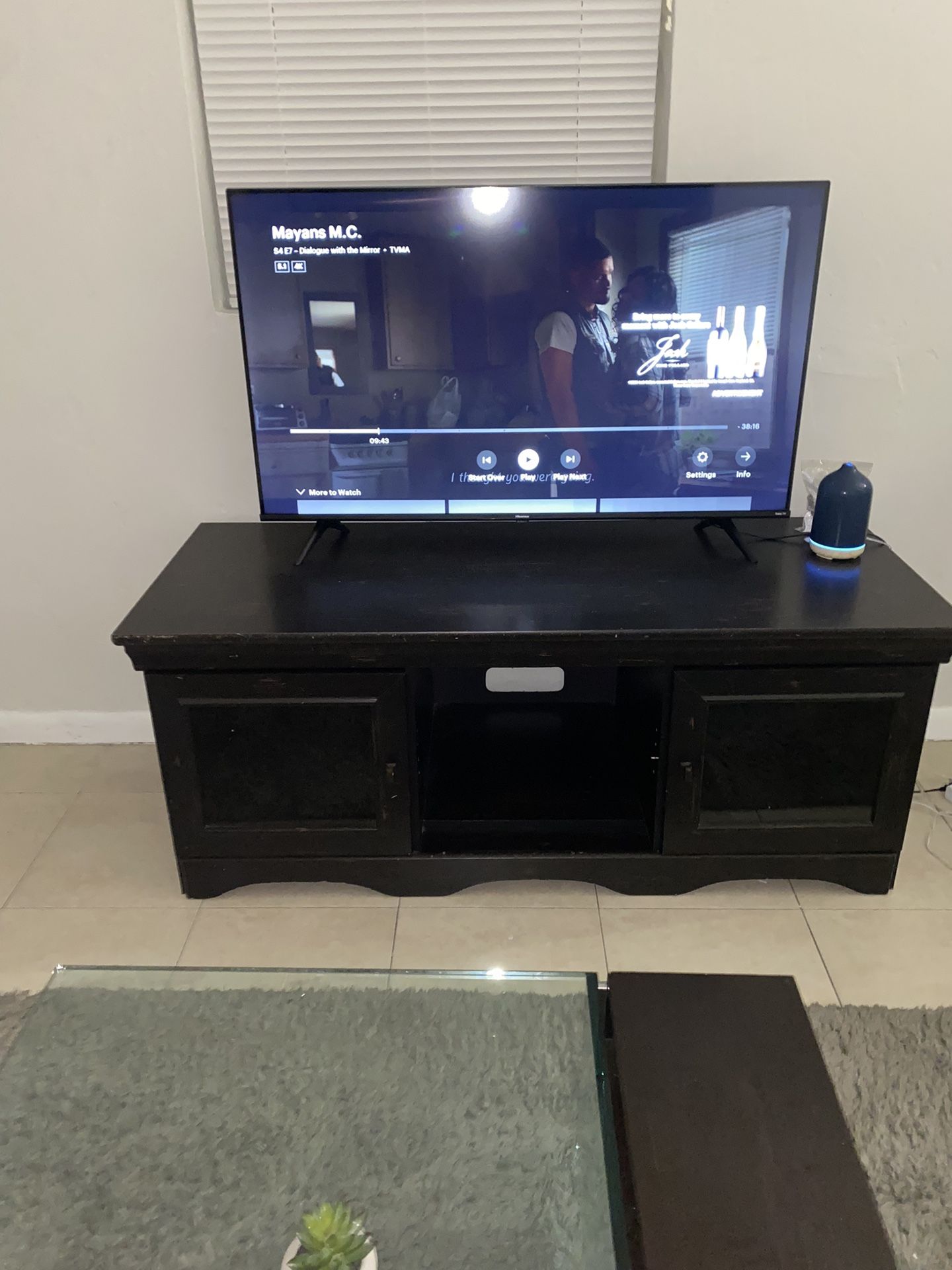 55” Smart Roku TV