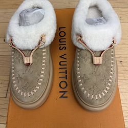 Louis Vuitton Cortina Closed Mules,