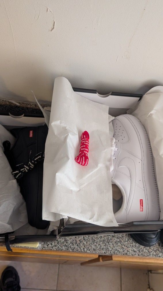 Supreme Airforce 1