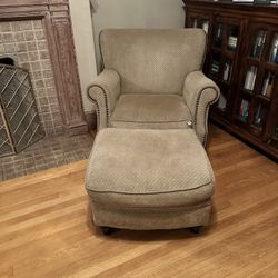 FREE Chair & Ottoman