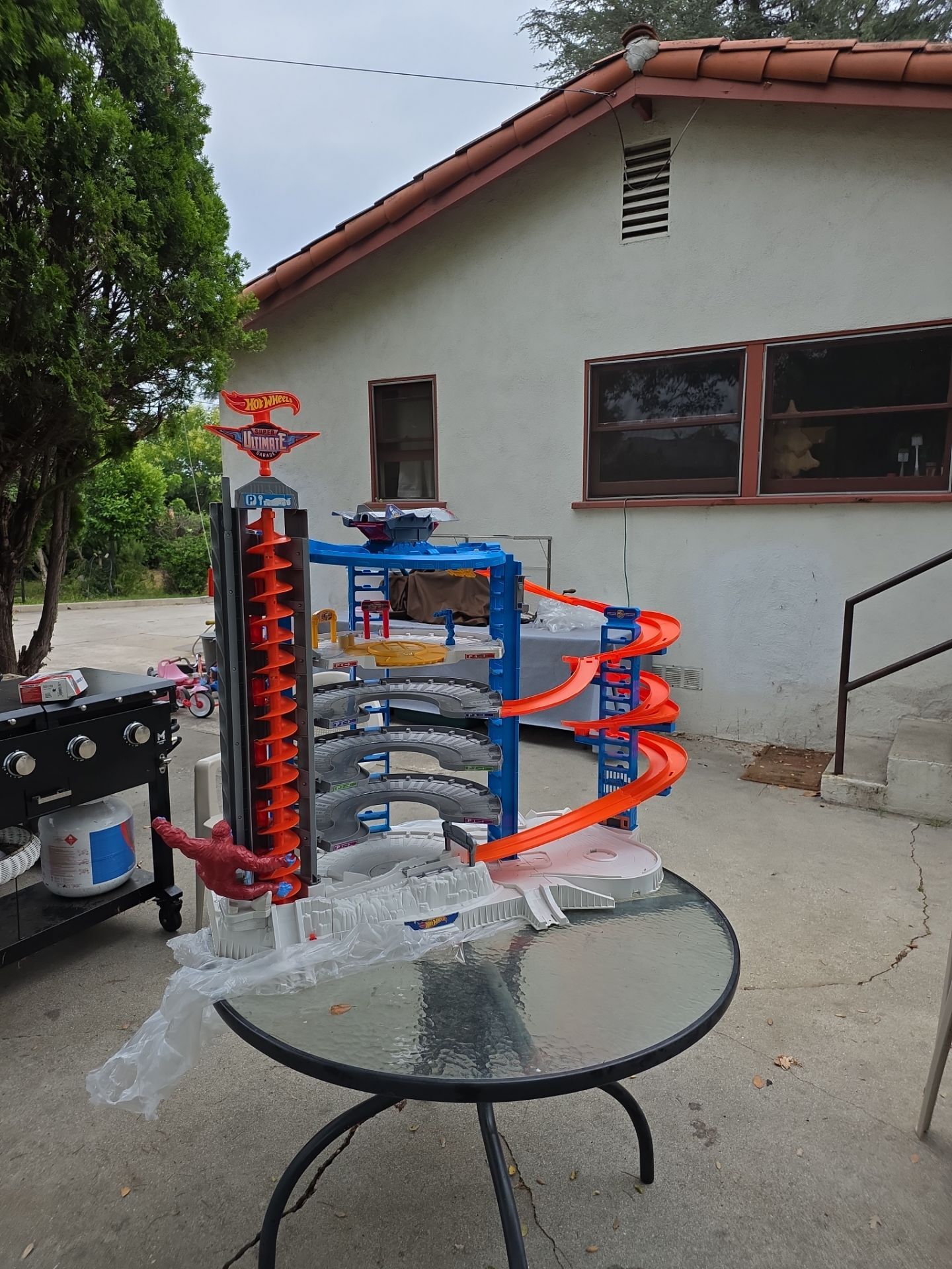 Hot wheels super ultimate garage