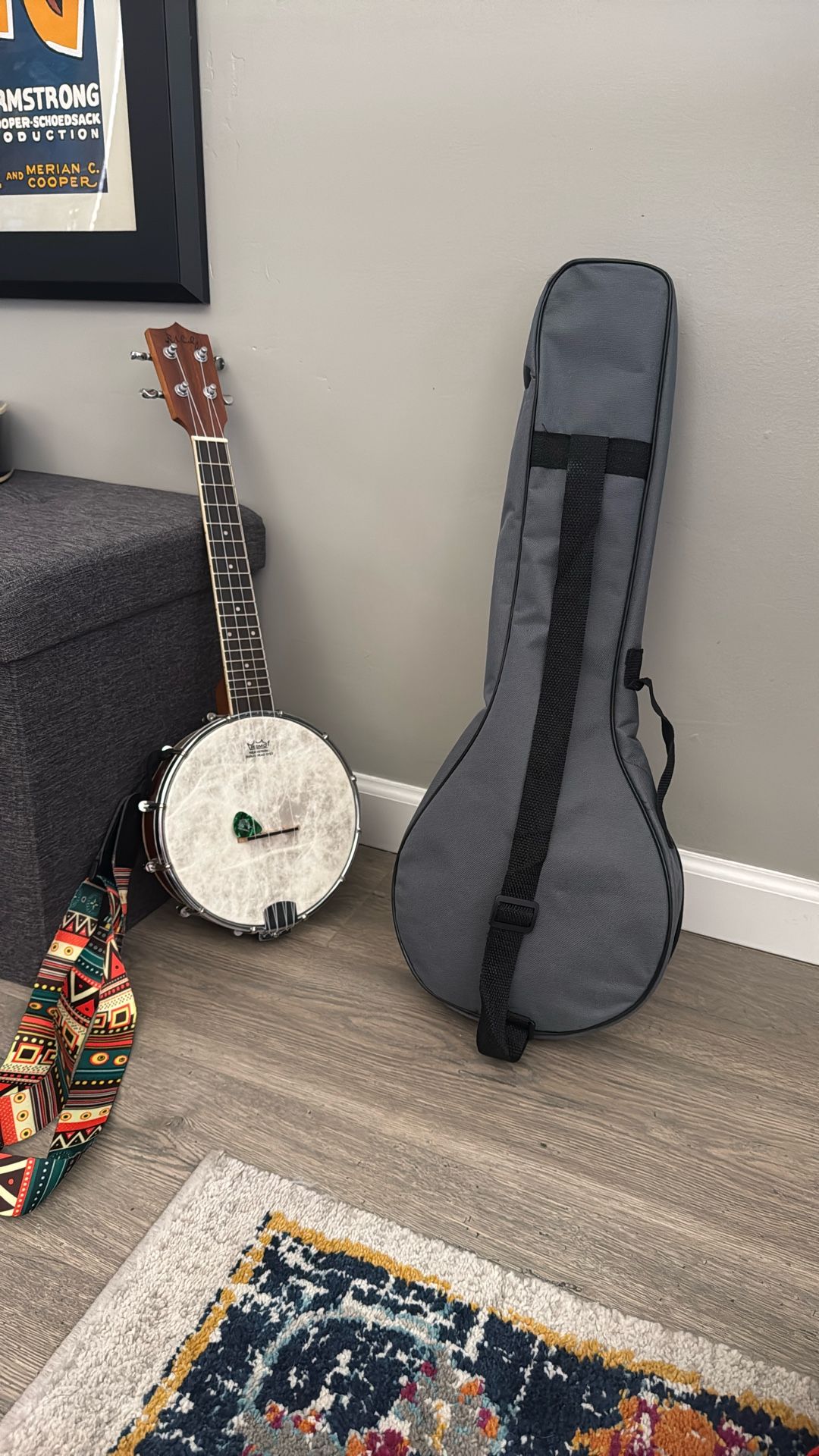 Banjo Ukulele Banjolele Case, Strap & Pick Included
