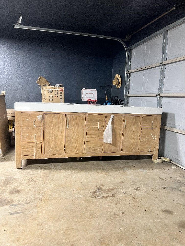 Aranwen 84" Double Sink