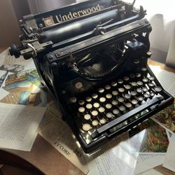 Antique Underwood Typewriter 1920’s