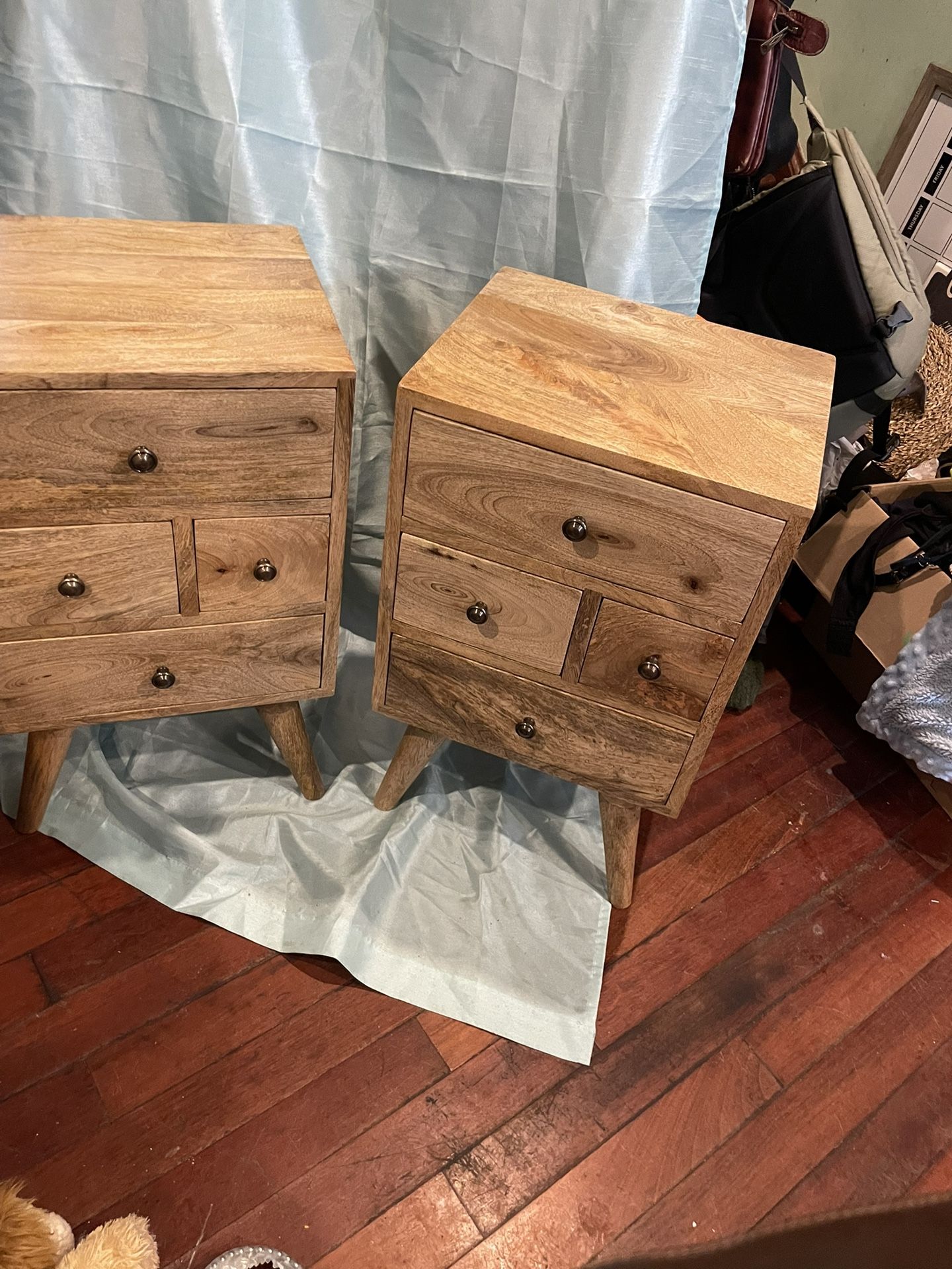 Brand NEW Kaimei- Solid Wood Nightstand with 4 Drawers - Modern Nordic Style Bedroom Furniture