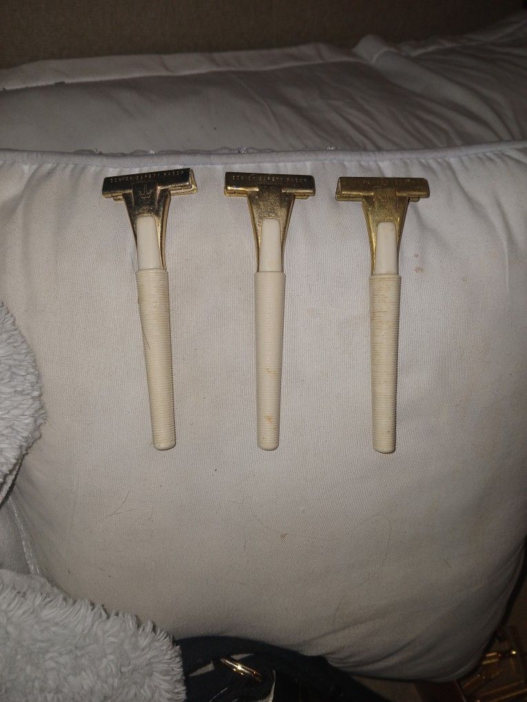 Vintage Ever Sharp Schick Razors