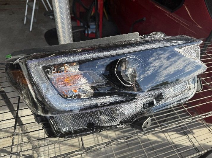 2022 Subaru Outback Headlight