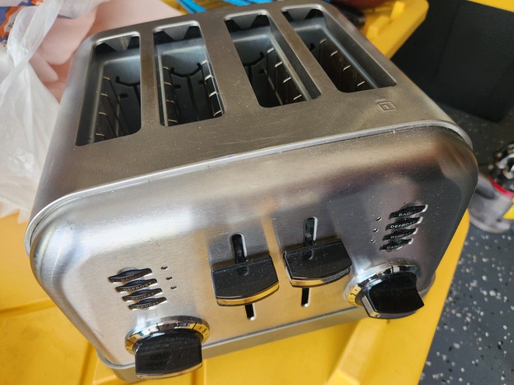 Cuisinart Toast