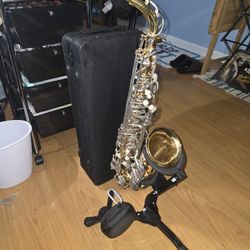 Saxophone (Henri Selmer Paris)