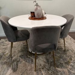 dining table with 4 chairs