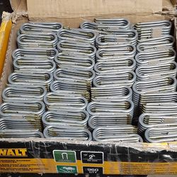 Dewalt 9 Gauge 2" Inch Galvanized Barbed Fencing Staples.  (Around 900pc)