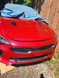 Kia Stinger Hood