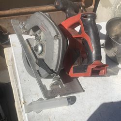 Milwaukee skill saw Cordless