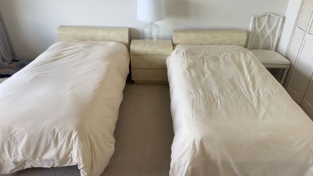 Bedroom set