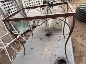 Small patio table / with glass