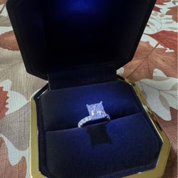 Lab grown princess cut ring. 3.06Ct