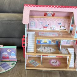 Dollhouse Bundle (2): KidKraft + FAO Schwarz