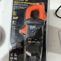 KLEIN 600 Amp CLAMP METER 