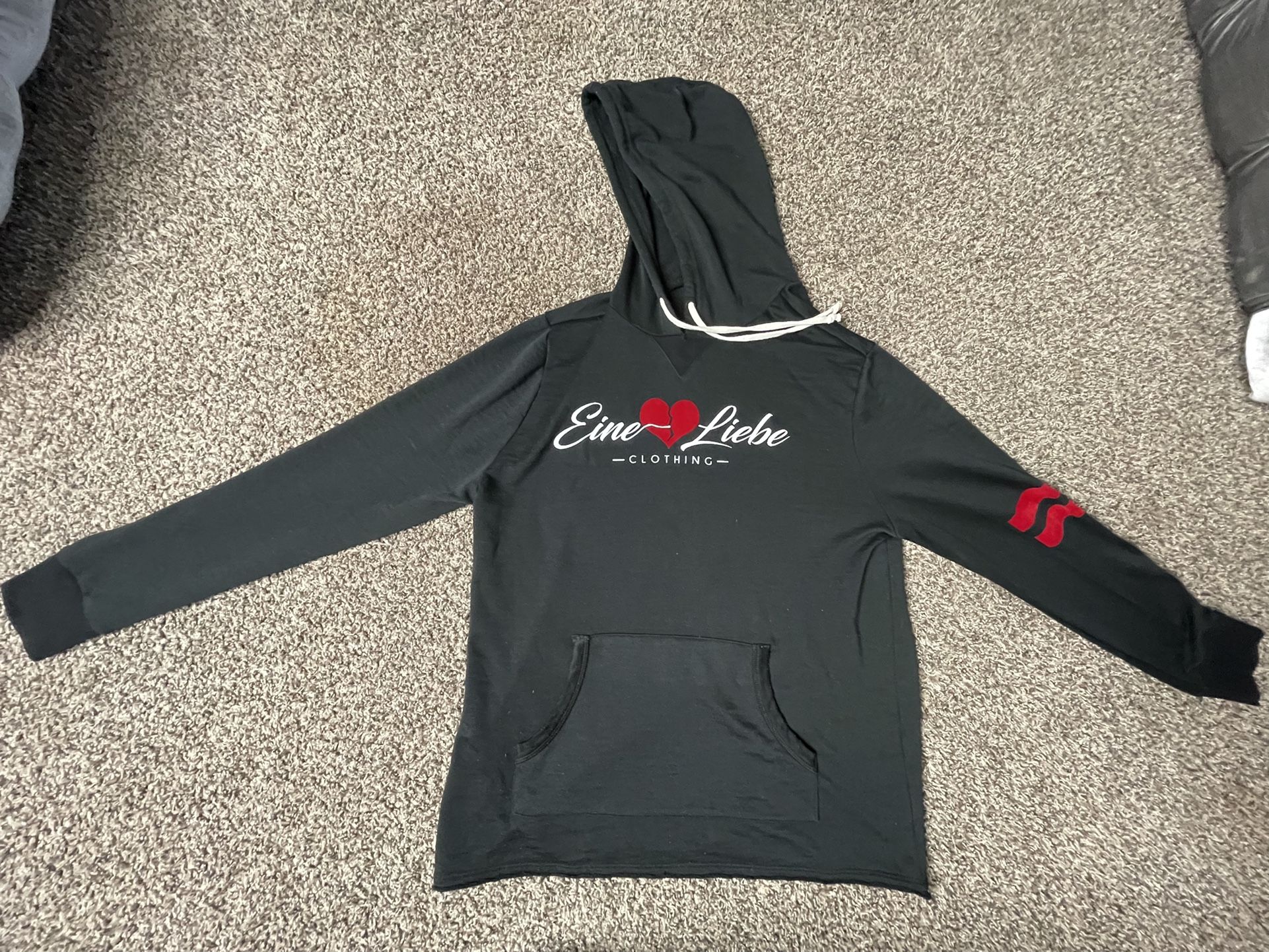 Eine Liebe Hoodie