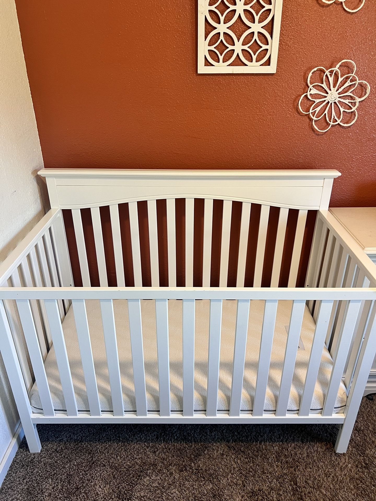 Graco Hayden Convertible Crib