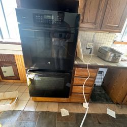 GE Profile™ 30" Double Wall Oven with Convection Upper Oven and Thermal Lower Oven