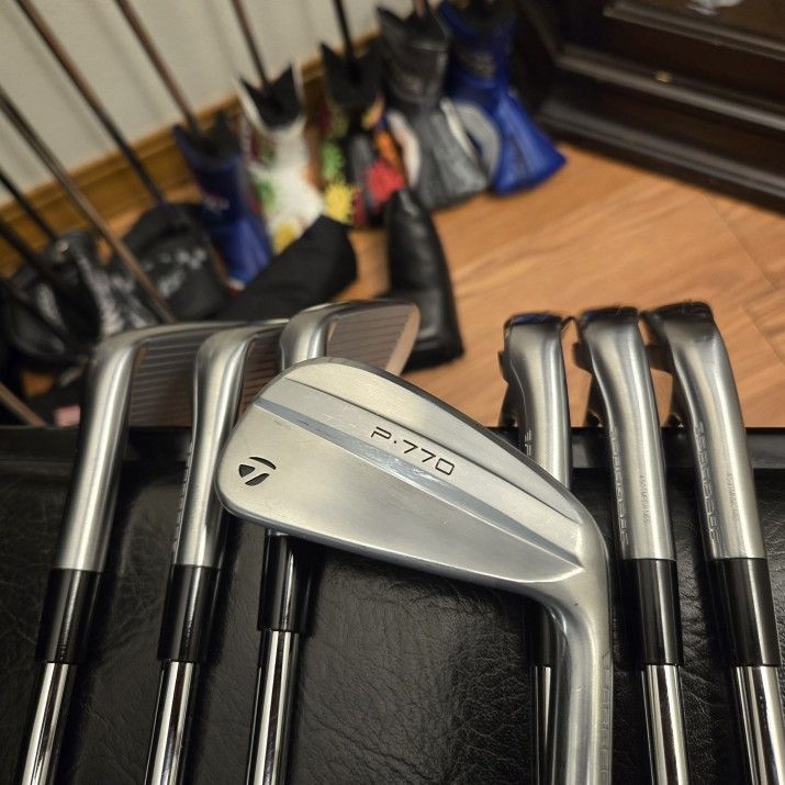 Taylormade P770 4~P DG Mid 115 S