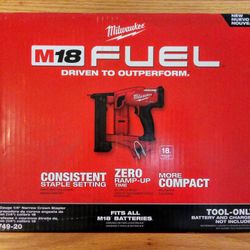Milwaukee M18 Fuel Narrow Crown Stapler 