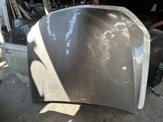 2019 Mercedes C class hood