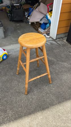 Vintage bar stool pine tree