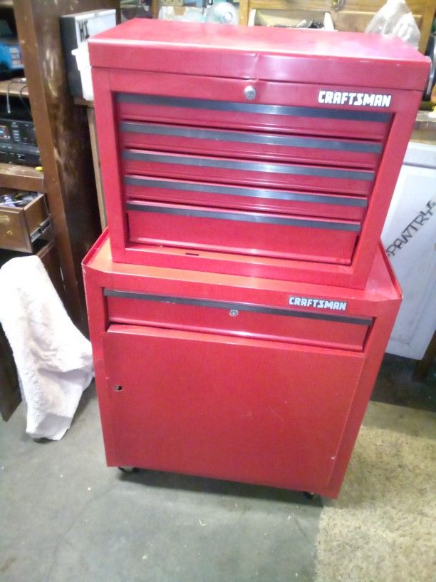 CRAFTSMAN TOOL BOX 