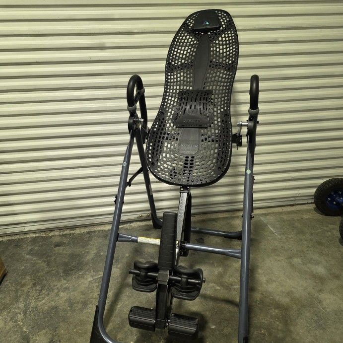 Teeter Hang Ups Inversion Machine