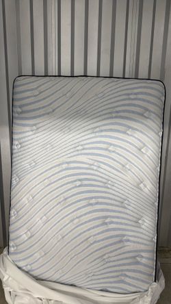 Full size mattress & boxspring