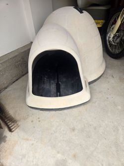 Petmate X-large Dog House