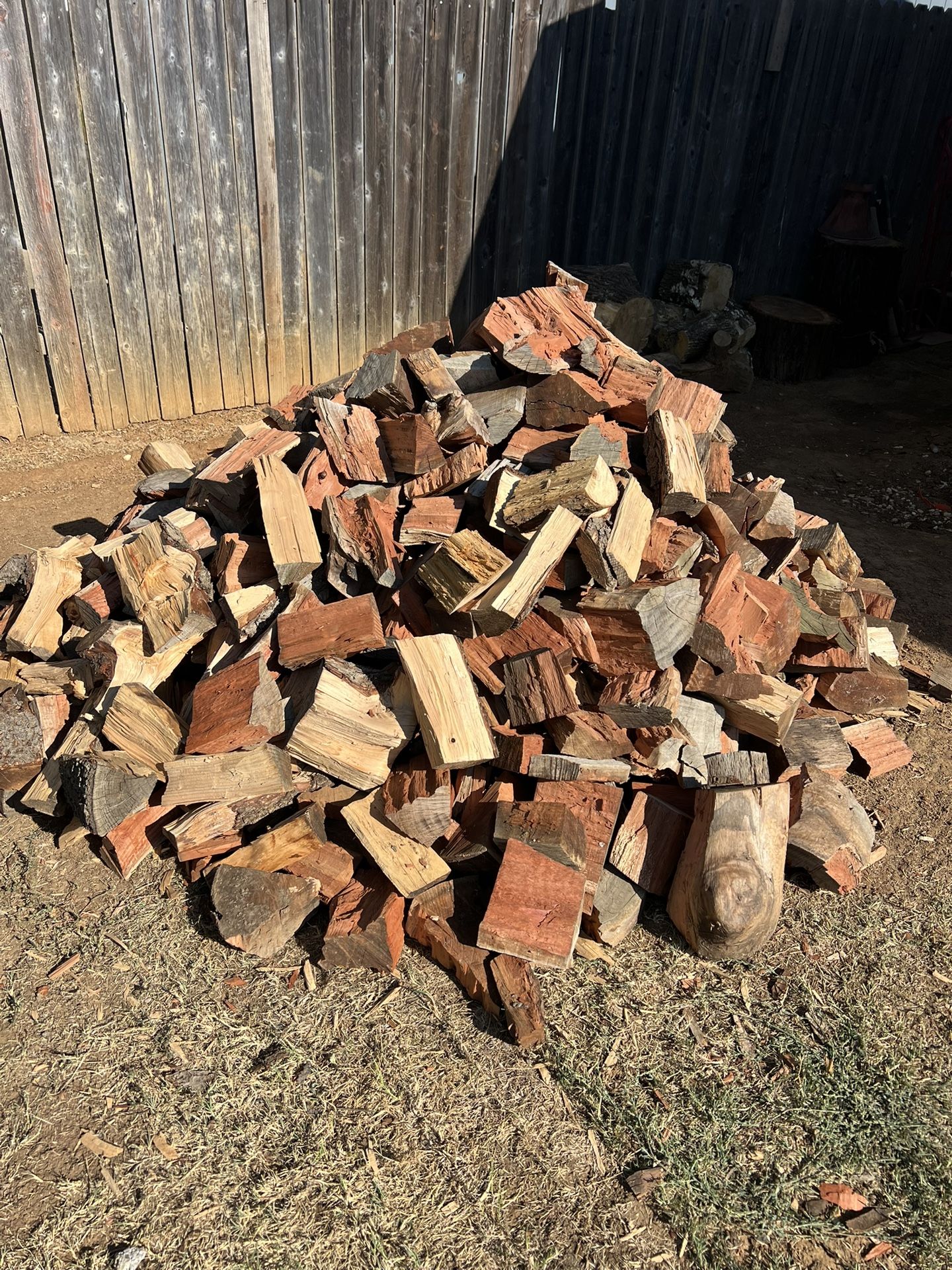 Seasoned 2 Years Eucalyptis 3/4 Cord