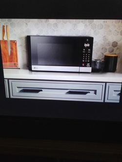 LG 2.0cu.ft. NeoChef Countertop Microwave with Smart Inverter and Sensor Cooking 1200watts