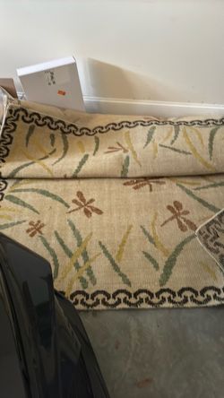 Rug (approximately 5ftx6ft