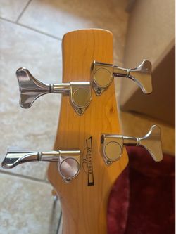 Ibanez GSR200 4-String Electric Bass Guitar