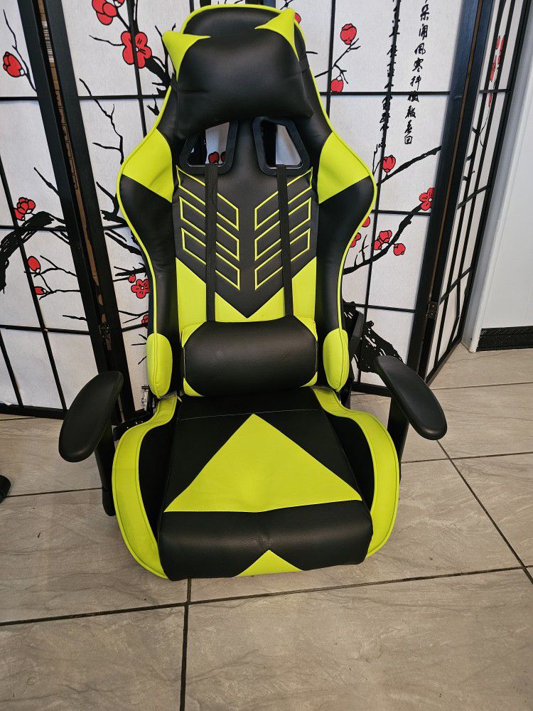 Floor Chair 