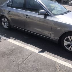 2010 BMW 528i