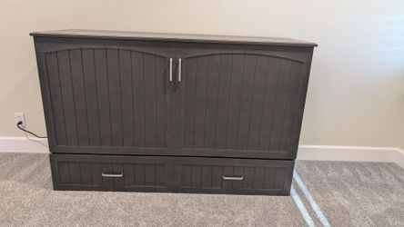 Cabinet bed