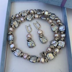 Gorgeous baroque real pearl set