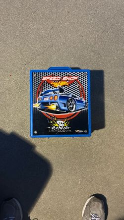 Assorted Cars With Hot Wheels Suitcase