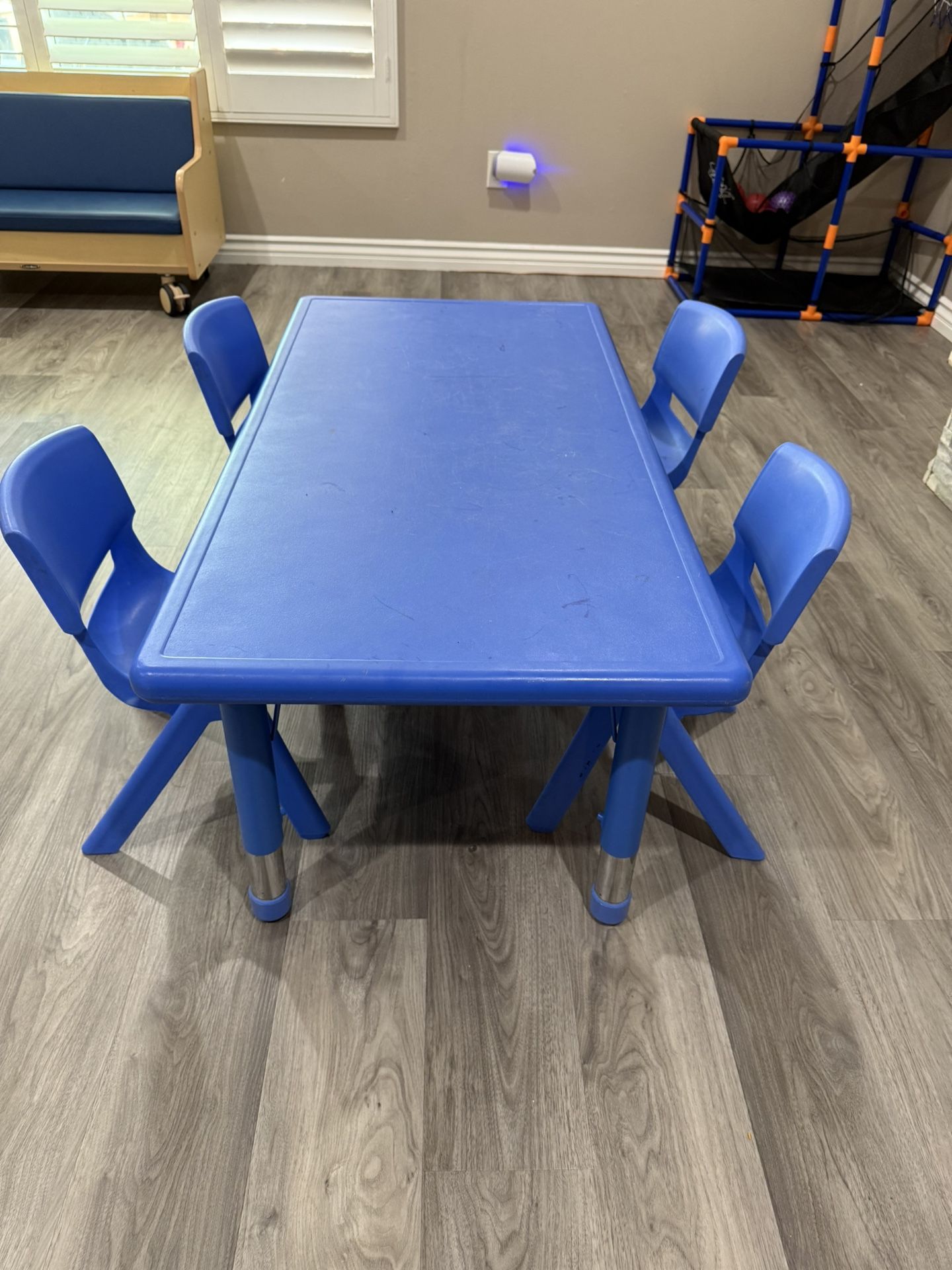 Kids ECR 4kids Blue Table With 4 Chairs